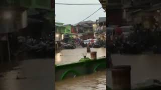 BANJIR PASAR PURABAYA DEPAN MASJID AR RAMADHAN #shorts