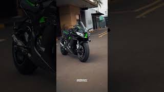 Zx10r 2020 Black and green combination best zx10r model with rizoma #zx10r #scproject #trending #r15