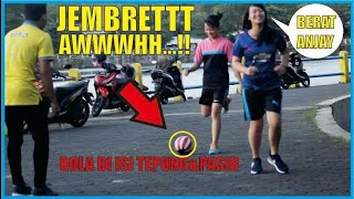 PRANK BOLA PASIR TERPARAH LUCU NGAKAK || TOP PRANK INDONESIA [ kompilasi prank terbaru ]