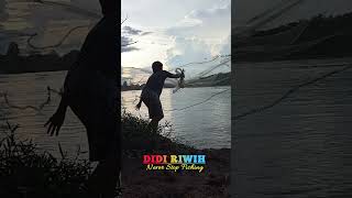 Menjala di Pinggir Sungai Mahakam, Dapat Ikan Bagarius (Ikan Kuyur) #shorts #youtubeshorts