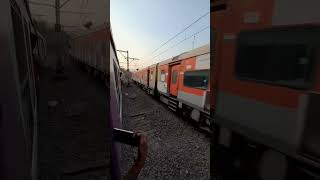 Udyan Express Skipping Palasdhari Towards Karjat #music #train #railway #viral #india #song #railway