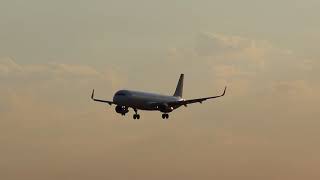 Vueling Airbus A321-200WL landing at Valencia airport