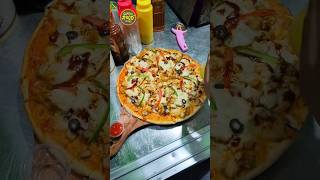 Hot Pizza 😋 Shapnil food Vlogger #foodlover #shortsfeed #streetfood #food #shorts