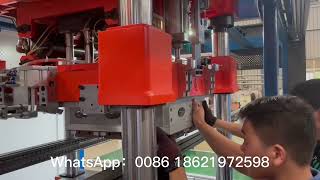 Thermoforming machine cutting station mold installation