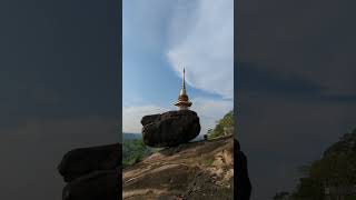 පෙට්ටගම් කන්ද 😮#pettagamkanda#gampaha #srilanka #lk #travel #mountains #temple