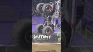 #monstertruck #monstertrucks #monsterjam #lucasoil #crusader #backflip  #shorts #short