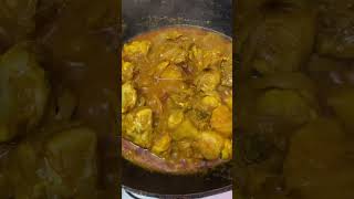 Making Delicious Desi Chicken Curry For Dinner #minivlog #shorts #ytshorts #trending #chicken #food