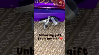 Unboxing gift 💝 #youtubeshorts #unboxingvideo #giftbox #salty #earrings #hoops #magnetic