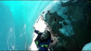 360 Degre Video Watch behind a frozen Waterfall near Golden Canada