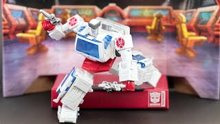 Transformers Studio Series 86 Voyager Class Ratchet Chefatron Review