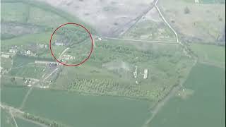 Ukrainian Drone Captures Russian Soldiers Fleeing From Artillery Fire