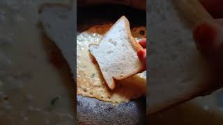 Veg bread omelette aise banta hai😊👍 #shorts #omelette #bread #vegomelette #foodie#viral #shortsvideo