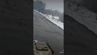 Ukrainian T-72 Tanks fire and seek alternate positions