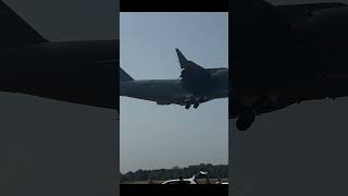 US C17 GLOBEMASTER ARRIVAL AT AIRSHOW LONDON!! #c17globemaster #shorts #usaf #airshow #aviation