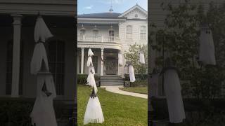 The FLYING GHOST house in New Orleans! Casper lives here! #home #halloween #ghost #decoration #short