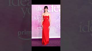 Anne Hathaway Gives the Corset Trend New Life in Versace at‘The Idea of You’ Premiere in NewYorkCity