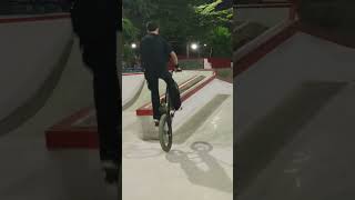 Hari ini bermain bmx