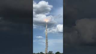 Crowd watches lvm-3 liftoff with Chandrayaan-3 on its journey to the moon!