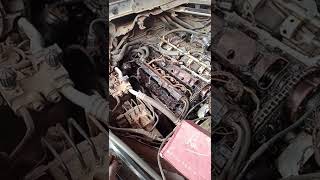 changing the valve cover gasket of BMW X6 6cylinder double turbo