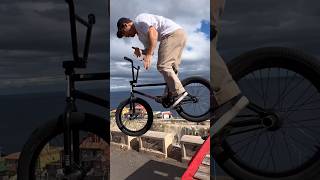 Nose manual to Barspin en el trailer de un camión!  #bmx #youtube #shorts #youtubeshorts