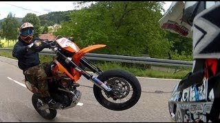 Streetrace KTM 690 vs Suzuki 400 + Crash