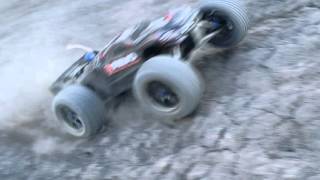 Traxxas e-revo in shale mind(1)