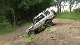 land rover discovery td5 extreme off roading at tong off road centre