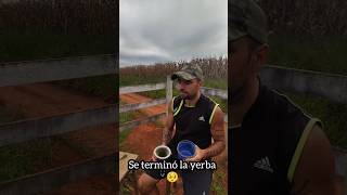 ¿que pasa si te quedas sin yerba viajando? 🧉 Argentinos en Brasil #Shorts