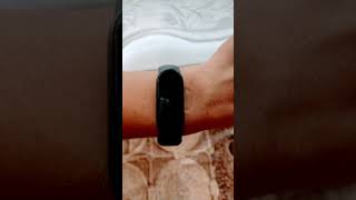 Watch Xiaomi track 11000 steps #shorts #xiaomi