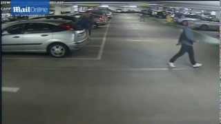 Caught on camera! Thieves distract drivers then steal from cars