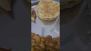 Aalu ki Sabji Poori Best North Indian Breakfast Agra Famous kachori jalebi #streetfood #bhandara