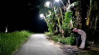 Jebakan pocong bikin kaget auto kabur || real ghost