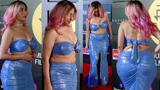 Bombastic 🍑👋 Neha Bhasin Flaunts Her Huge Bombastic Figure In Blue Shimmery Outfit At Jio Mami