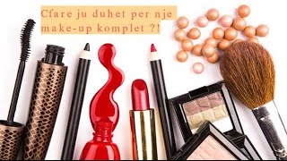 Make-up per fillestare, cfare ju duhet per nje grim komplet.