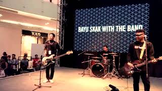 Bayu Skak With The Band - Gak Iso turu - Youtube Fanfest Surabaya