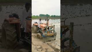 Tractor culti ho gea/kadu krte hoe very dangerous performance