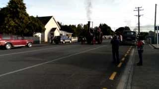 Traction Engines on parade at 2014 Edendale Crank Up.