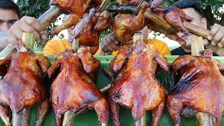 OUTDOOR COOKING | PRIMITIVE STYLE LECHON MANOK MUKBANG (HD)