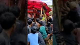 iring-iringan Mayat di Toraja