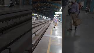 Delhi metro 🚇 👮‍♀️🏎️🏎️🏎️ #railway #trending #shorts #viral