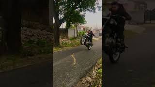 Bullet Stunts || Wheelie on Bullet 350 Standard || Bike Stunts #bikestunt #bullet