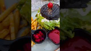 Black burger #youtubeshort #shorts #viral