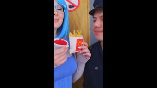 LIPSTICK VS KETCHUP 🍟💄| Ultimate Makeup Hack To Sneak Lipstick Into School!