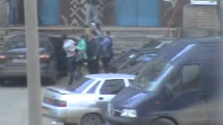 Драка на улице \ A fight in the street