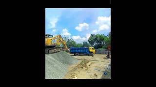 SANY excavator 210 C-9 Power.. Unloading Truck.. #youtubeshorts