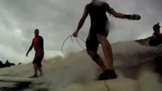 Bono Surf, Teluk Meranti, Sumatra, Indonesia