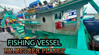 KM.METEOR PLANET - Lampulo Ocean Fishing Port - Fishermen Unloading Fish from Ships - Part 1