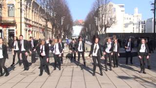 KobraTV - Reportažas - KTU V.F.S.A.: Flashmob akcija renginiui "Veik.Valdyk.Vadovauk." 2013