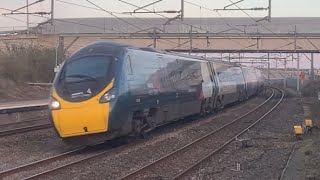 Avanti Pendolino 390002 passing Lichfield Trent Valley at speed! (3/4/2022)