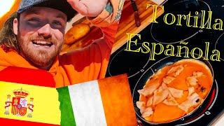 Irish Guy Cooks Spanish Omelette For The First Time